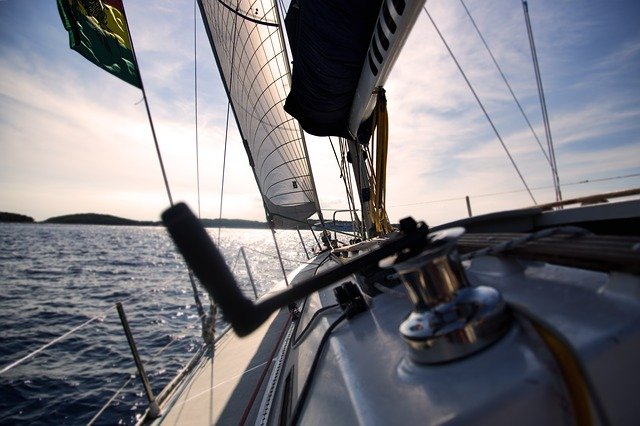 Na naszym serwisie internetowym www.sailstore.pl znaleźć można perfekcyjną ofertę dotyczącą jachtowej elektroniki! 2023